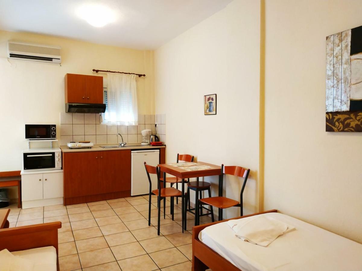 Amalia Aparthotel Palaiontsiflikion Luaran gambar