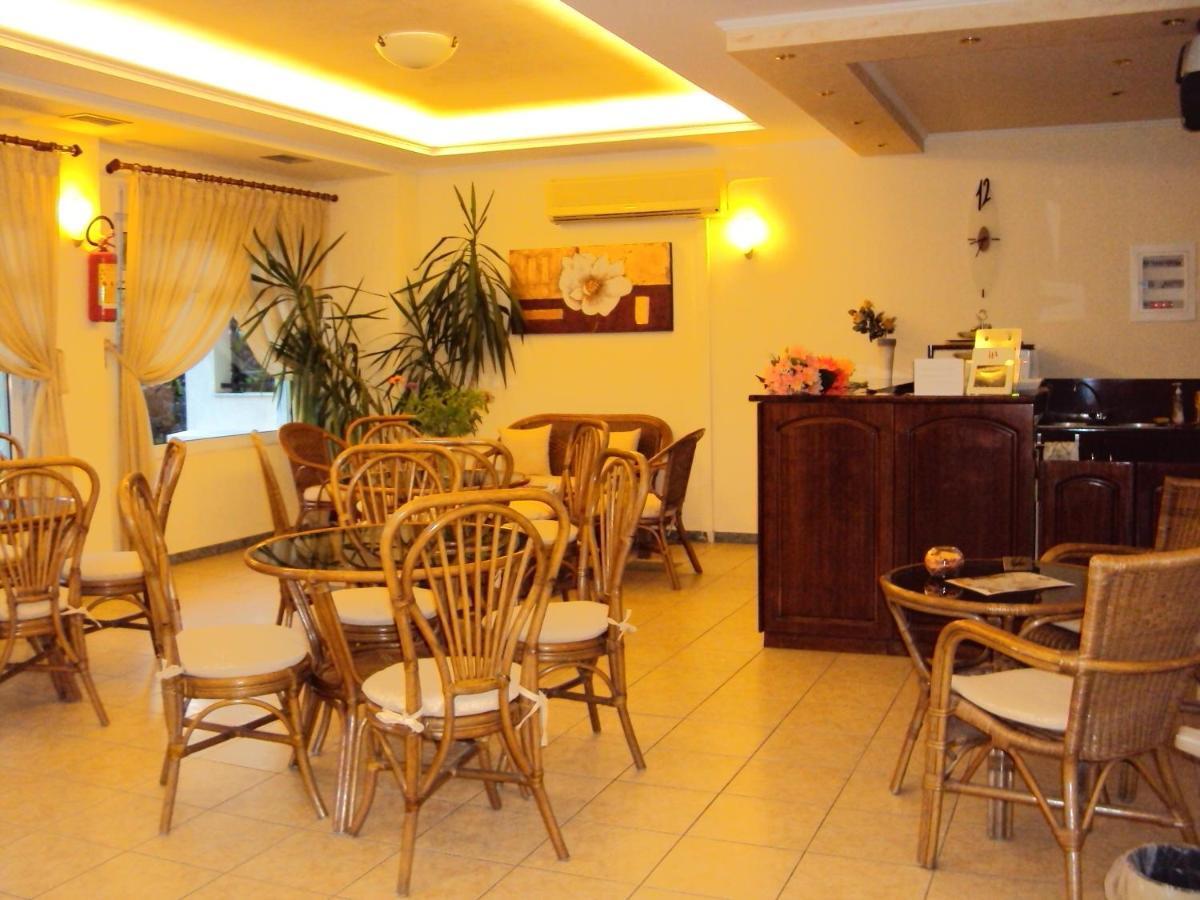 Amalia Aparthotel Palaiontsiflikion Luaran gambar
